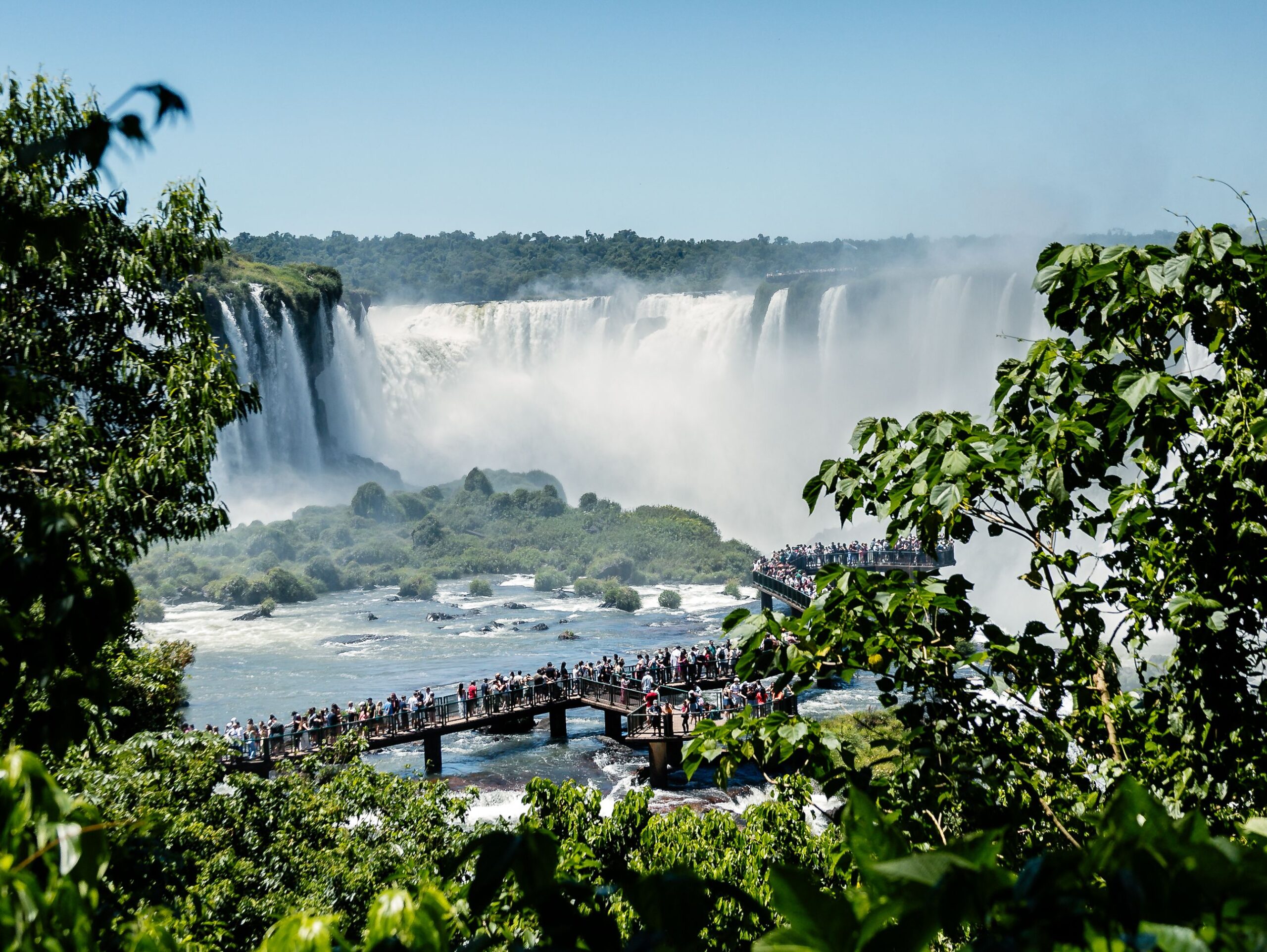Viajes a las Cataratas del Iguazú lado brasileño, Foz do Iguaçu
